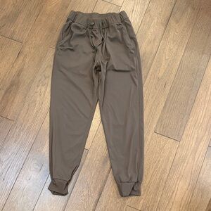 Ajisai Women’s Olive Jogger Pants with Pockets Size Small